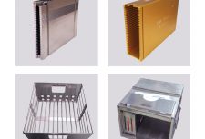 料盒廠家東虹鑫春節(jié)前在努力趕貨中