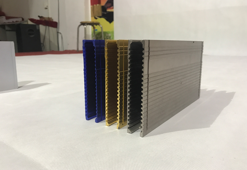 電子貼片盒加工.jpg 電子貼片盒加工.jpg