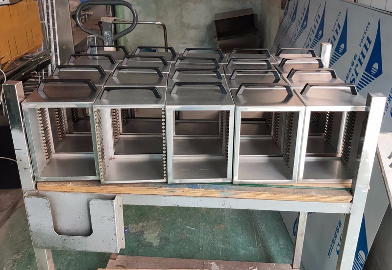 晶圓研磨框架盒實拍圖.jpg 晶圓研磨框架盒實拍圖.jpg