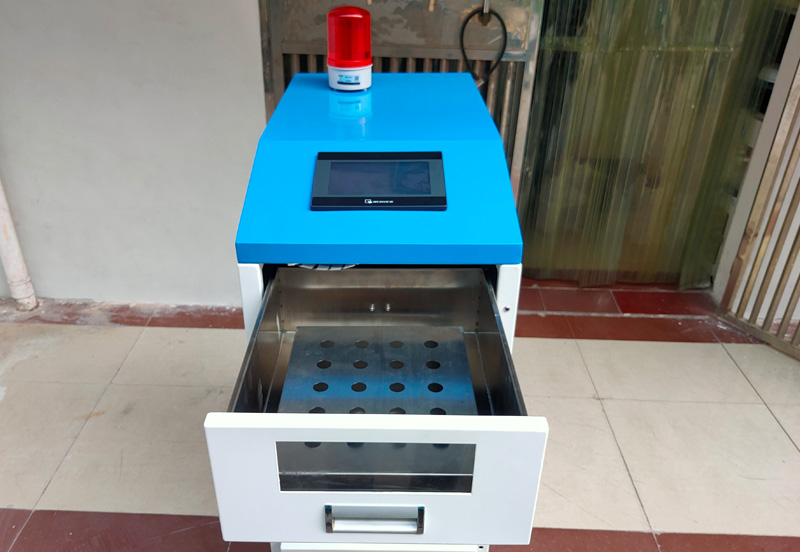 錫膏回溫機(jī)內(nèi)部圖.jpg 錫膏回溫機(jī)內(nèi)部圖.jpg